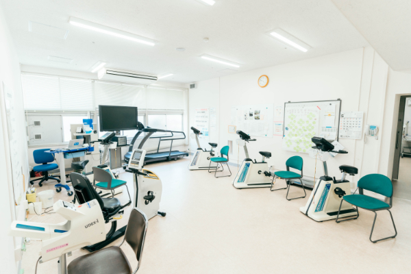 中央病棟1階の外来心臓リハビリスペース